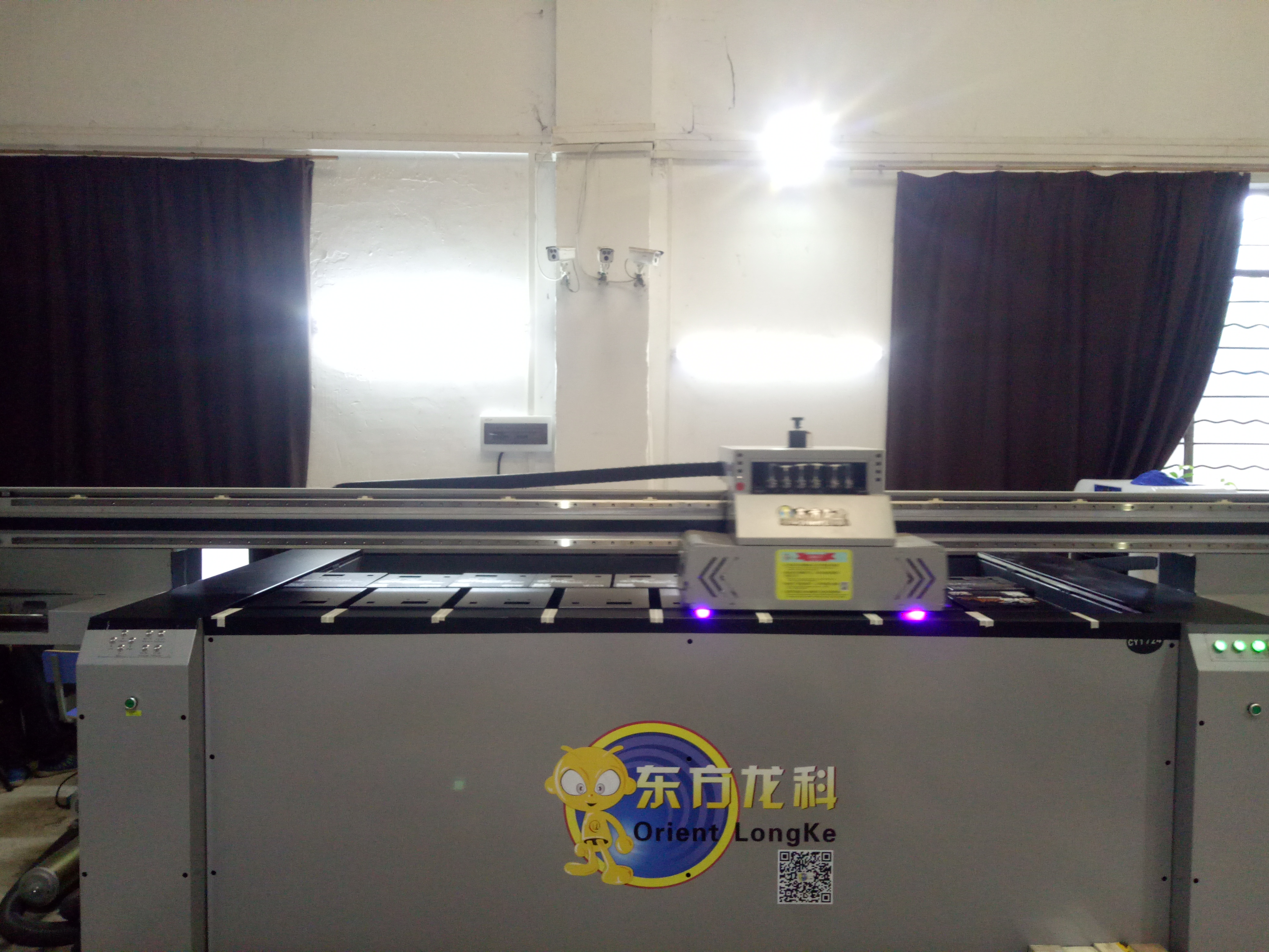UV平板打印機多少價格才合適(shì)?